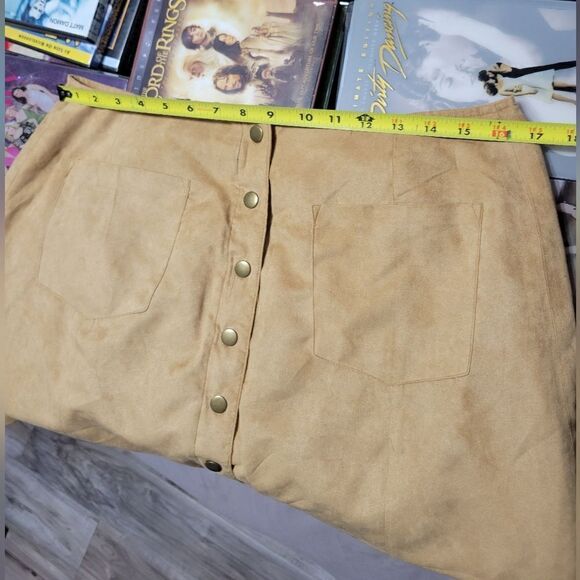 Wild blue suede skirt - Picture 9 of 9